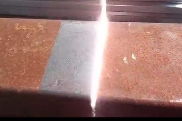 激光清洗機(jī)比較(一臺(tái)激光清洗機(jī)多少錢)